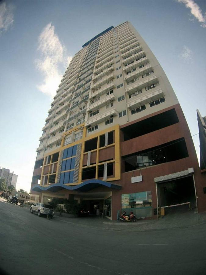 Luxanos Condo Place- San Marino Cebu Dış mekan fotoğraf